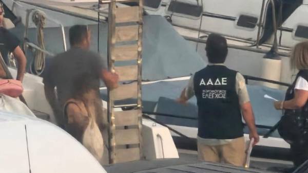 ΑΑΔΕ: Νέα πρόστιμα και λουκέτα σε τουριστικούς προορισμούς – Πάνω από 100 παραβάσεις σε μία εβδομάδα (ΦΩΤΟ)