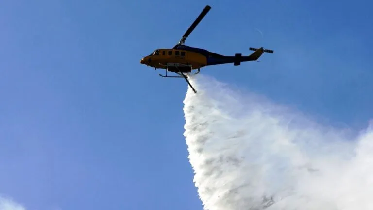Φωτιά στον Άγιο Στέφανο Δομοκού κοντά σε φωτοβολταϊκά