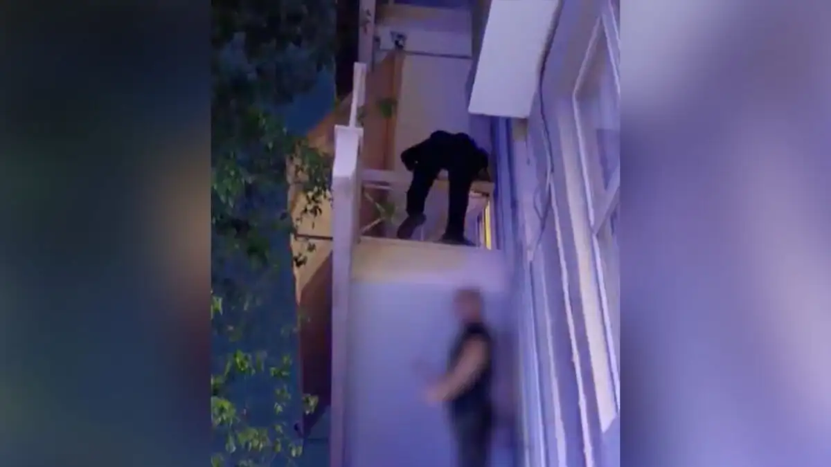 Καμίνια: Συνελήφθη η αδερφή του πεντάχρονου που κρεμόταν από μπαλκόνι πρώτου ορόφου