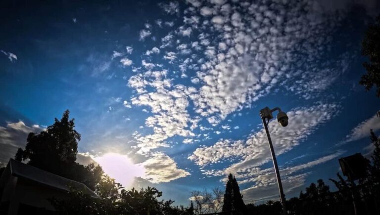 Καιρός: Αίθριος με τοπικές νεφώσεις