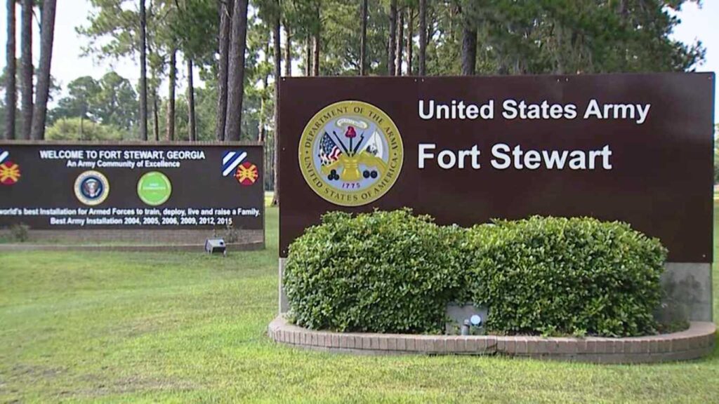 Πυροβολισμοί σε στρατιωτική βάση τεθωρακισμένων στην Τζόρτζια των Η.Π.Α – Υπάρχουν αναφορές για θύματα