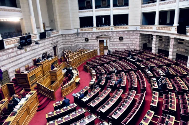 Δηλώσεις της πολιτικής ηγεσίας για το τραγικό δυστύχημα με τους Έλληνες φιλάθλους στη Ρουμανία