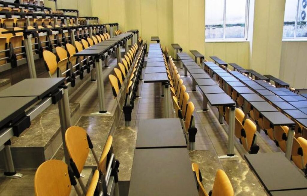 «Ερημώνουν» από φοιτητές τα ΑΕΙ: Ποιοι οι λόγοι;