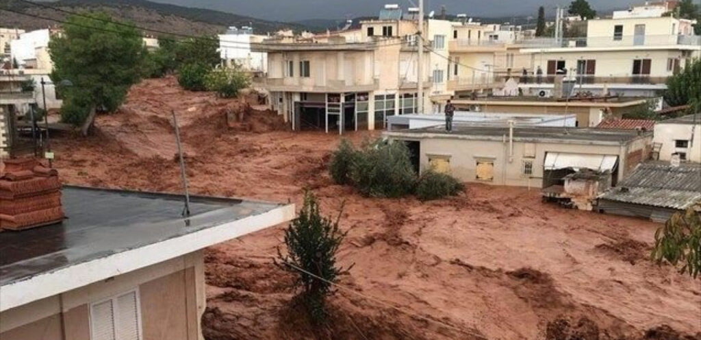 Φονική πλημμύρα στη Μάνδρα: Αθωώθηκαν ομόφωνα από το Τριμελές Εφετείο οι κατηγορούμενοι