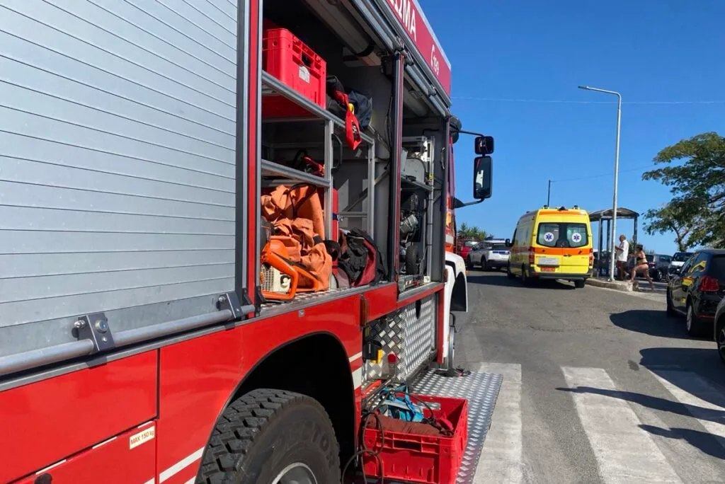 Άνδρας έκανε βουτιά θανάτου από την πεσμένη γέφυρα της Καβάλας