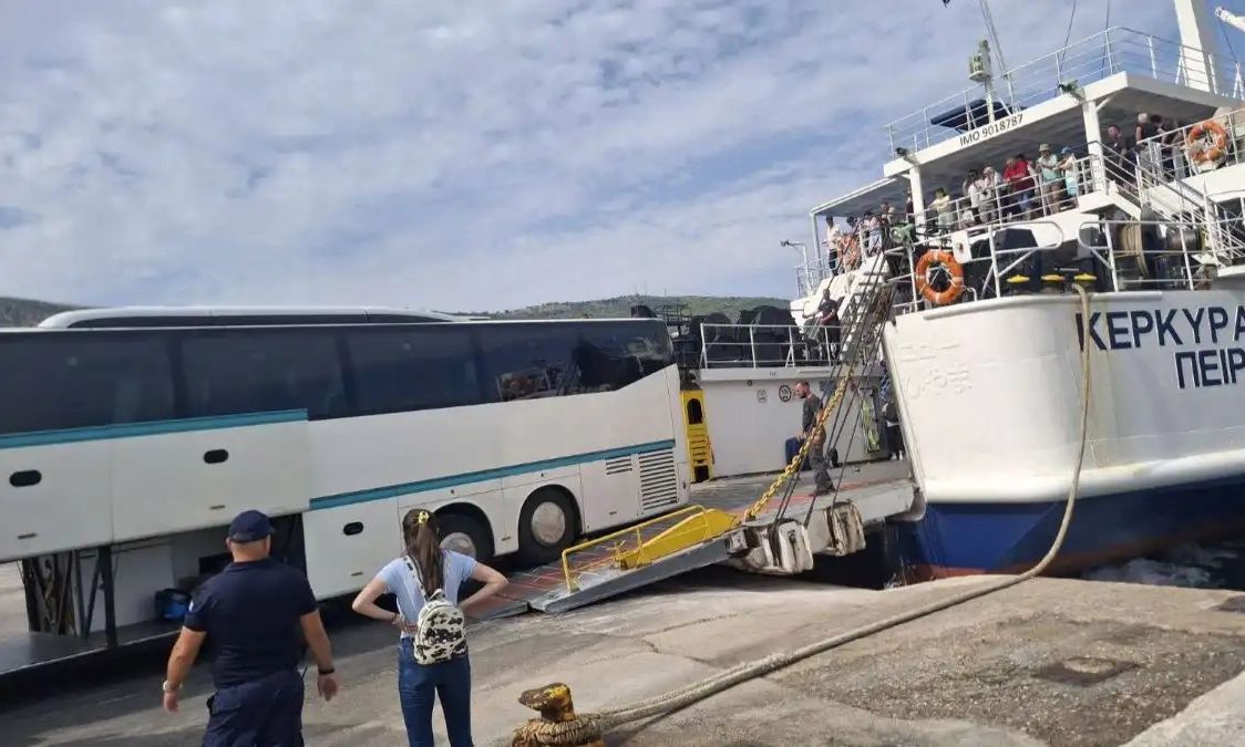 Φωτογραφία:Newsbomb