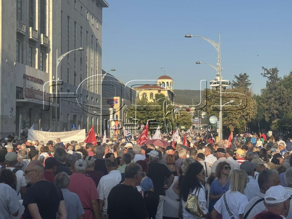 ΦΩΤΟ: Απροσπέλαστο το κέντρο της Θεσσαλονίκης