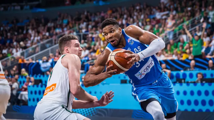 Μπάσκετ: Θρίαμβος της Εθνικής και πρόκριση στην τετράδα