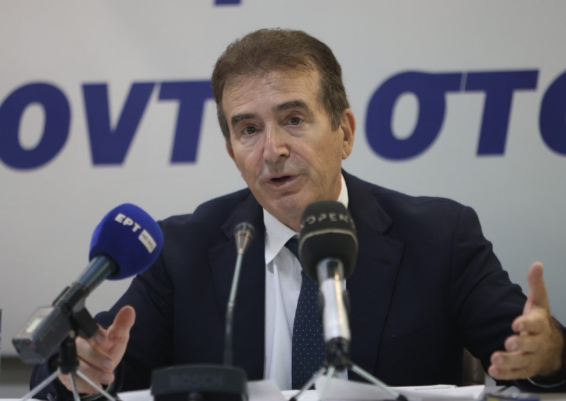 «Σόου» Χρυσοχοΐδη για ΟΠΕΚΕΠΕ