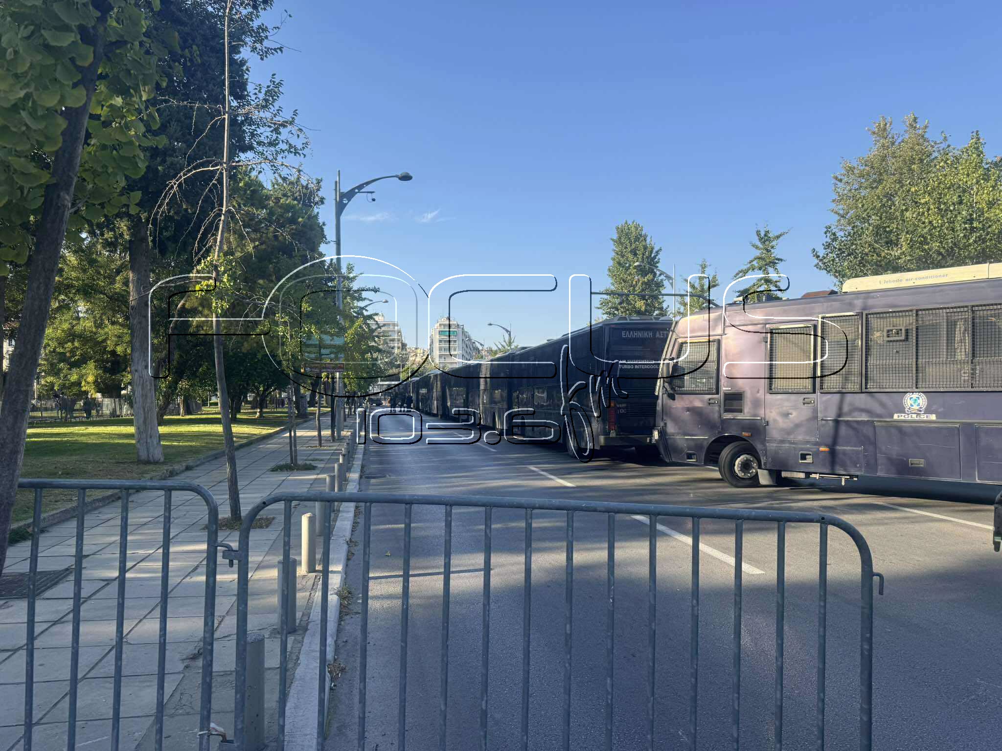 ΒΙΝΤΕΟ: Σε εξέλιξη πορείες αυτή την ώρα στο κέντρο της Θεσσαλονίκης