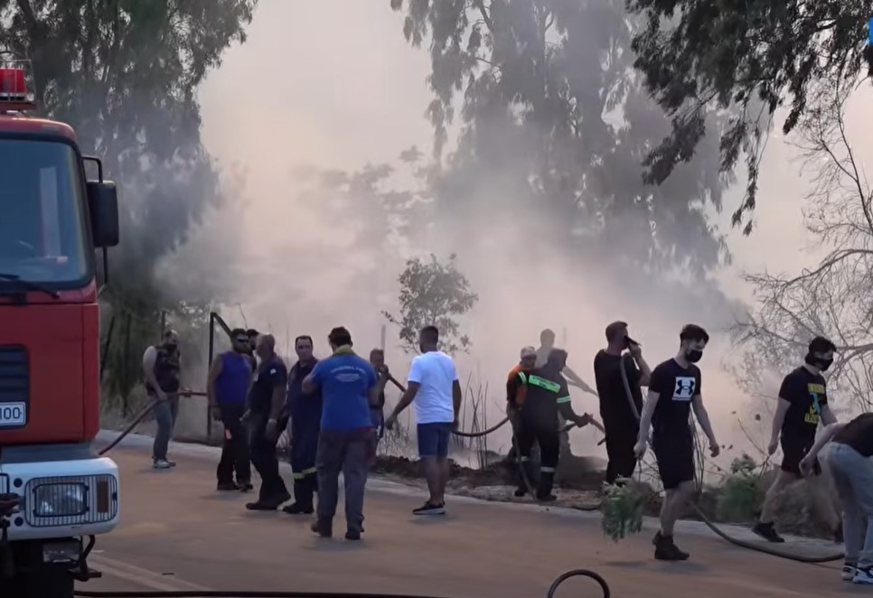 Ξεχειλίζει η αγανάκτηση των πυρόπληκτων στη Χίο