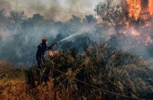 Οριοθετημένη και χωρίς ενεργό μέτωπο η πυρκαγιά στο Κορωπί