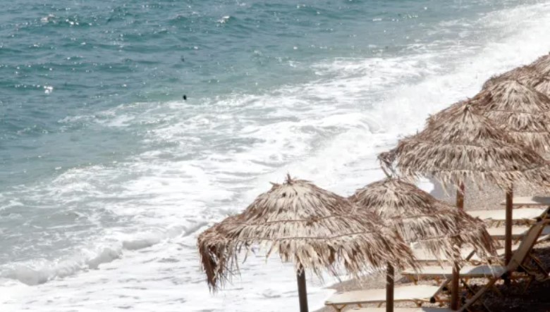 Νεκροί τρεις λουόμενοι σε παραλίες της χώρας μέσα σε μια ημέρα