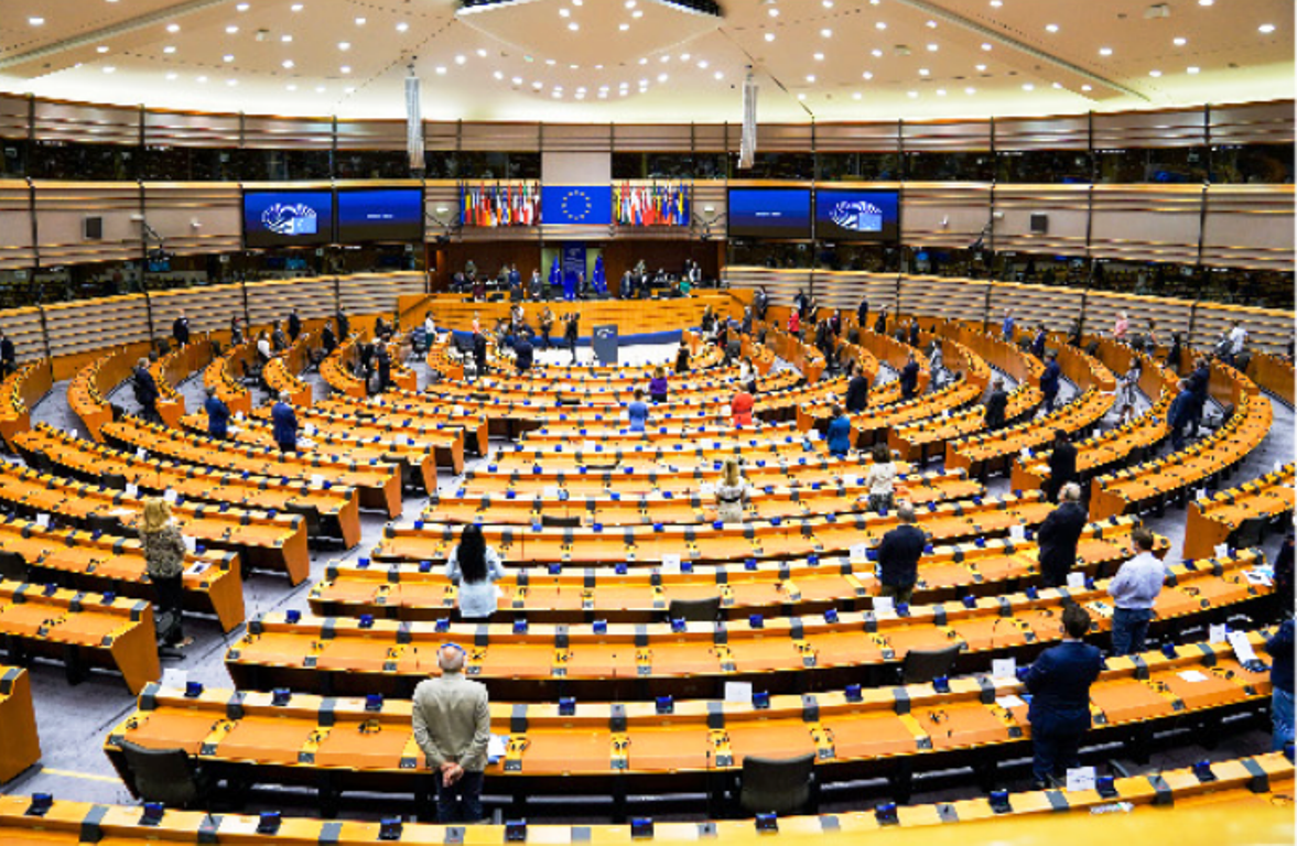 Αρνήθηκε η πρόεδρος του Ευρωπαϊκού Κοινοβουλίου να τηρηθεί ενός λεπτού σιγή στη μνήμη του Charlie Kirk