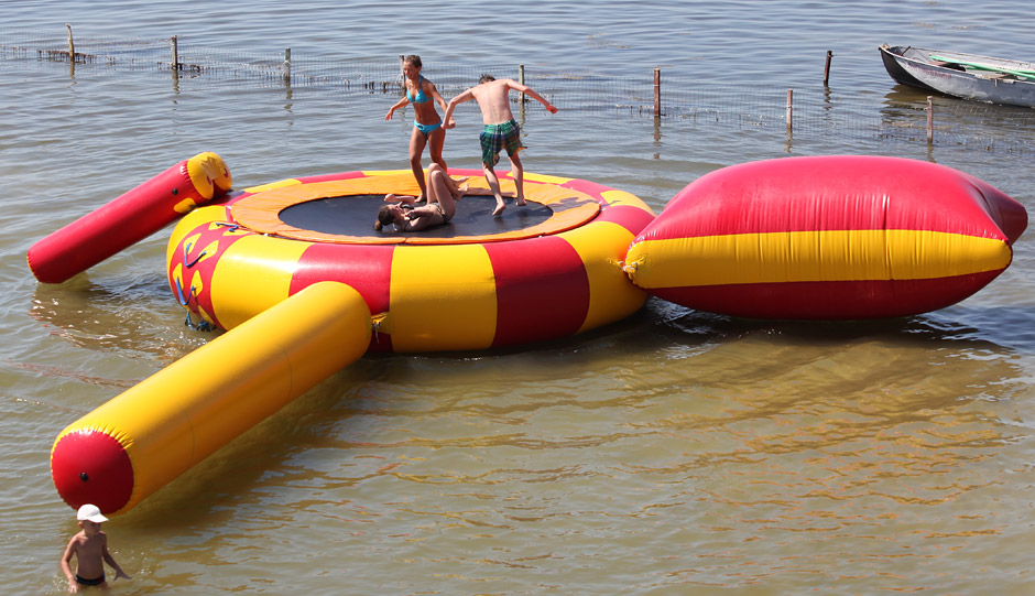 Χαλκιδική: 13χρονη τραυματίστηκε σε θαλάσσια παιδική χαρά