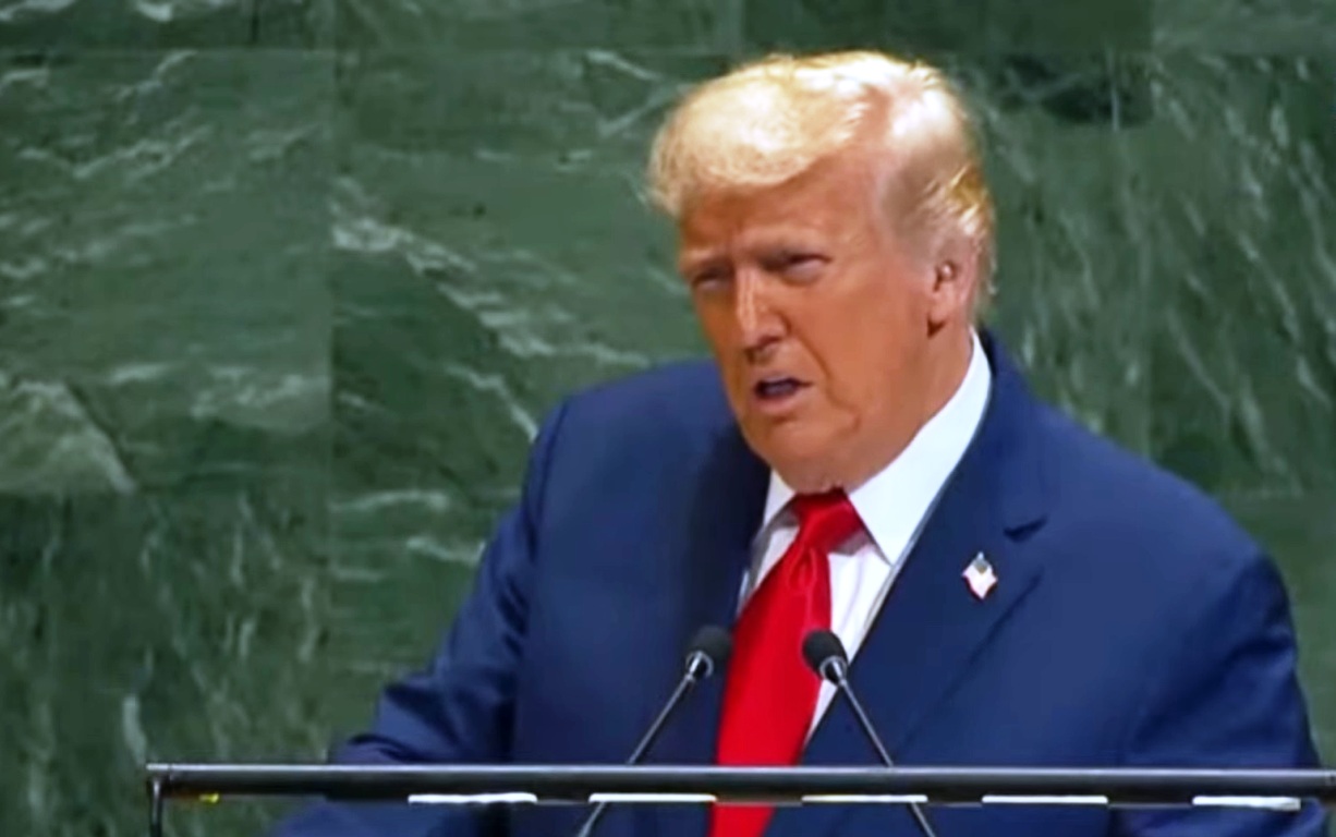 Ντόναλντ Τράμπ για παράνομη μετανάστευση από το βήμα του Ο.Η.Ε : «Το 54% στις ελληνικές φυλακές είναι αλλοδαποί»