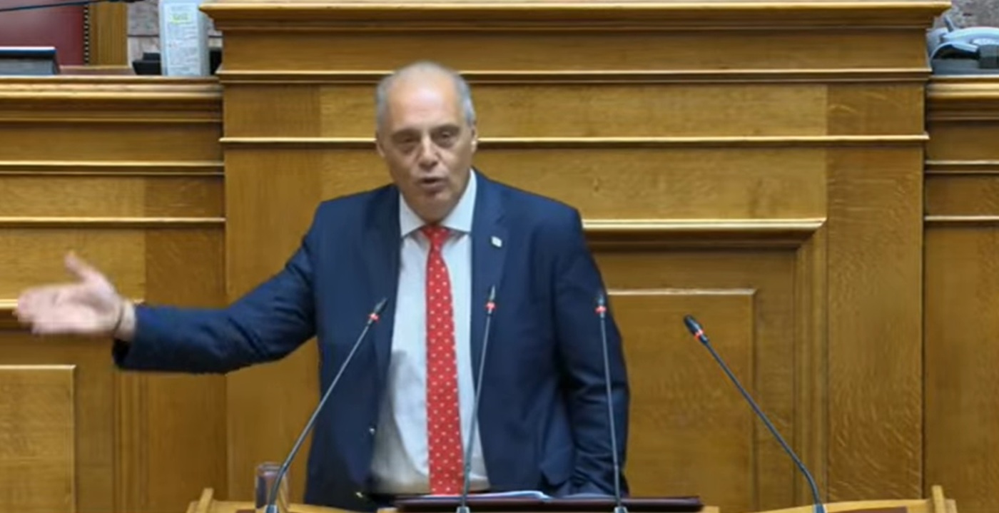 Κυριάκος Βελόπουλος: «Θα συνεχίσουμε τον έντιμο αγώνα. Εσείς εκφράζετε τους πλουτοκράτες. Εμείς εκφράζουμε τον φτωχό Έλληνα»