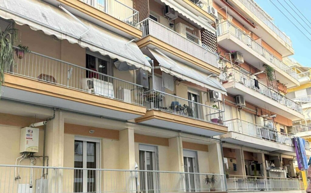 Θεσσαλονίκη: Στον εισαγγελέα ο 50χρονος που έπνιξε με σακούλα την αδερφή του – Τι είπε στους αστυνομικούς