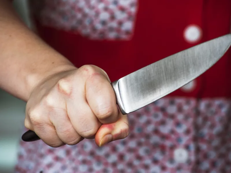 Θεσσαλονίκη: Δίωξη για κακούργημα στην 36χρονη που μαχαίρωσε τον Τούρκο οδηγό φορτηγού – Ελεύθερος ο 34χρονος