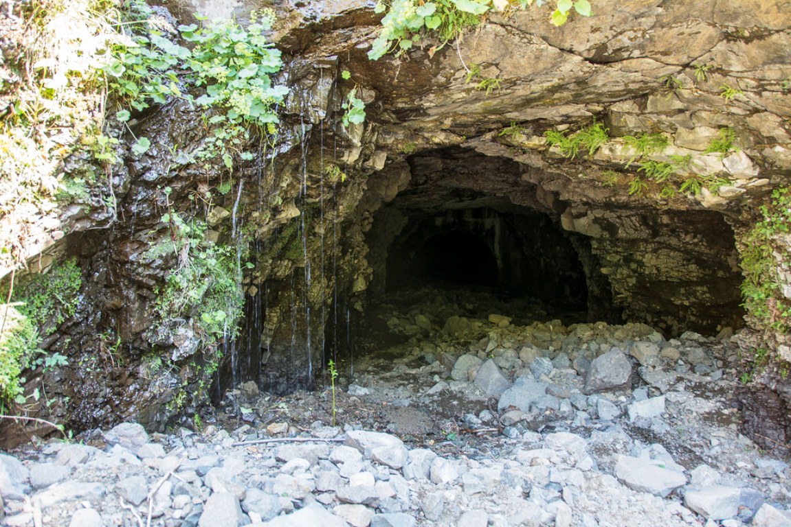 Θρίλερ με εγκλωβισμένο χρυσοθήρα σε σπηλιά 22 μέτρων στη Λάρισα