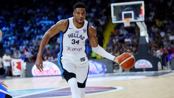 Γιάννης Αντετοκούνμπο: «Το μεγαλύτερο επίτευγμα της ζωής μου το μετάλλιο με την Εθνική»