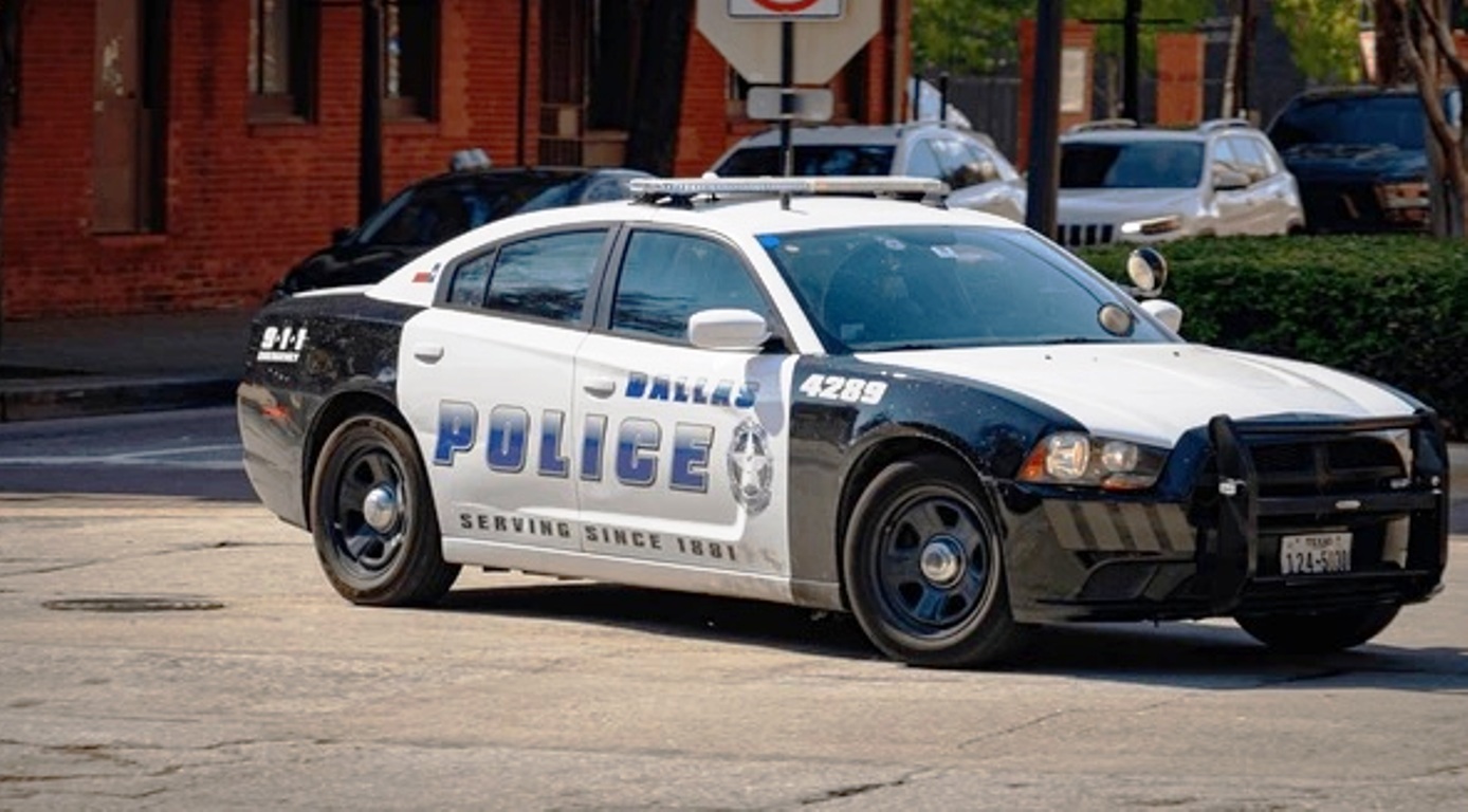 Ένας νεκρός και δύο τραυματίες μετά τα πυρά σε κέντρο κράτησης για μετανάστες στο Τέξας των Η.Π.Α