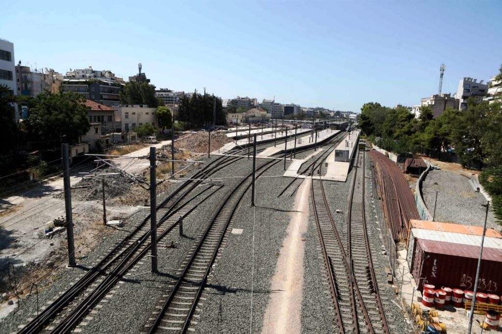 Παράσυρση αγροτικού από τρένο σε αφύλακτη διάβαση στο Σουφλί