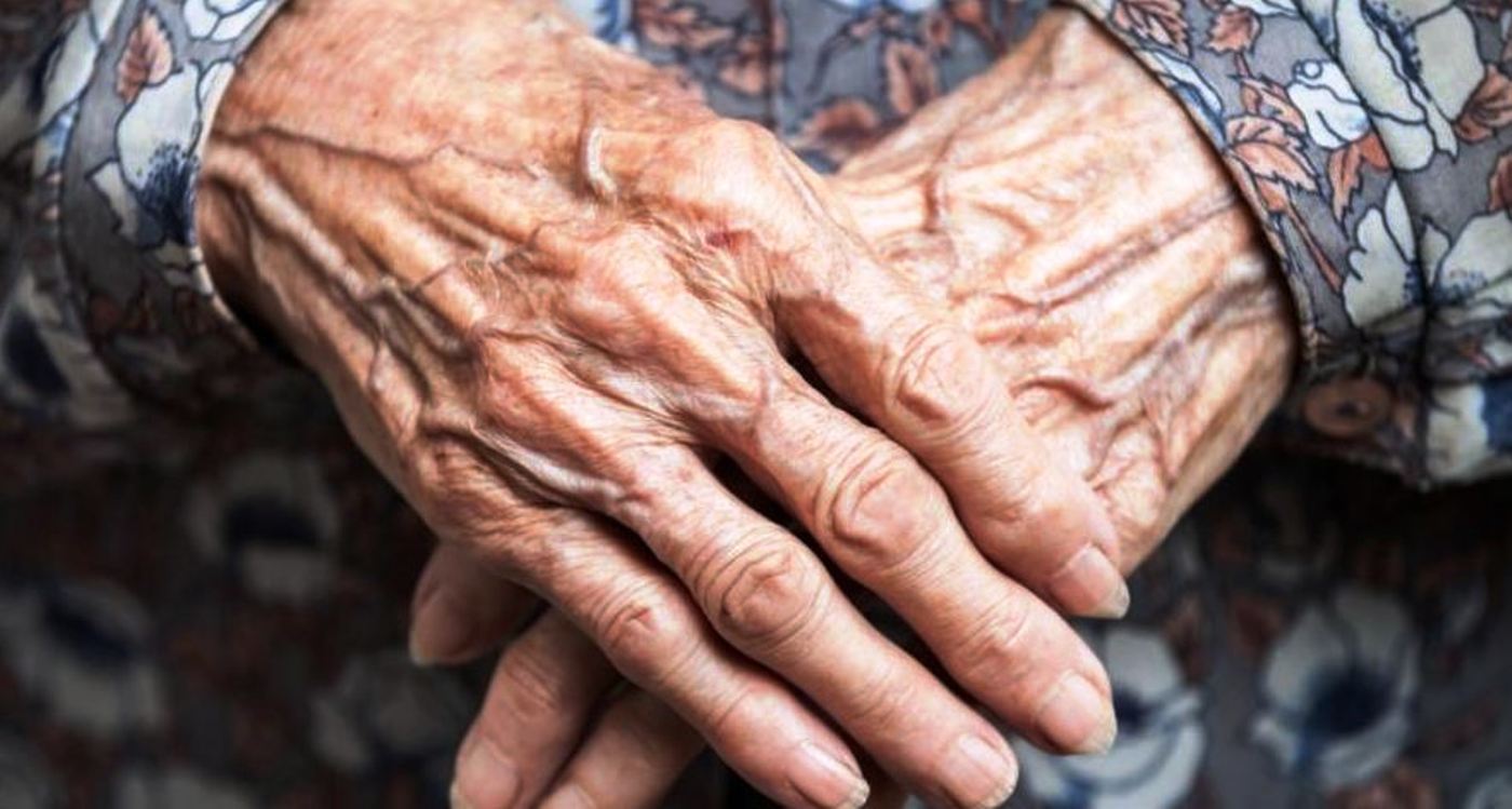 47χρονος χτύπησε την ηλικιωμένη μητέρα του στο πρόσωπο για να του δώσει λεφτά