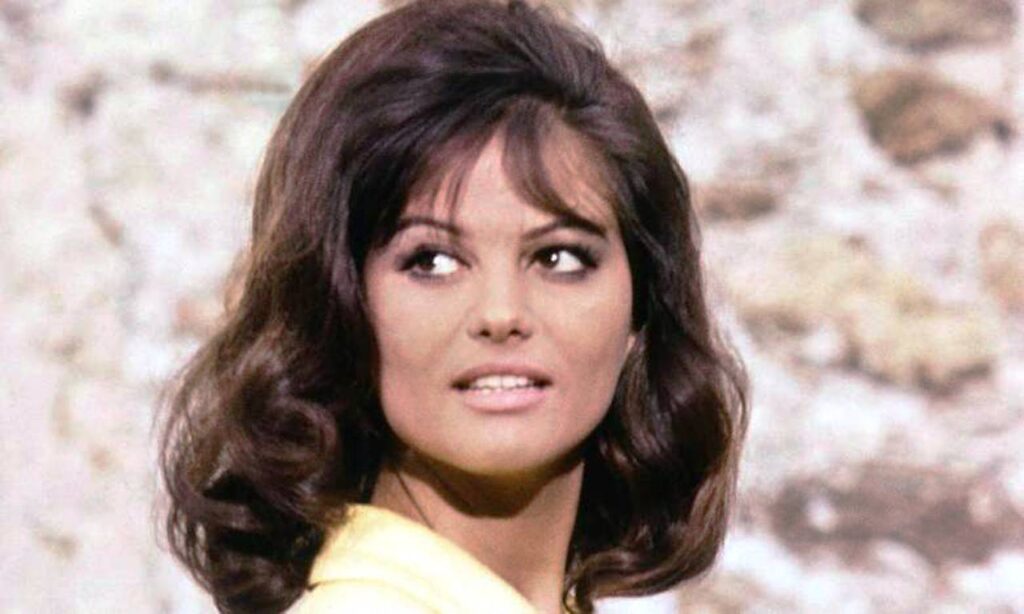 Πέθανε η εμβληματική ηθοποιός Κλαούντια Καρντινάλε σε ηλικία 87 ετών