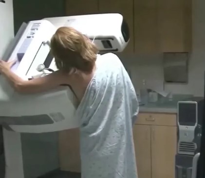 Πληθαίνουν τα περιστατικά καρκίνου του μαστού