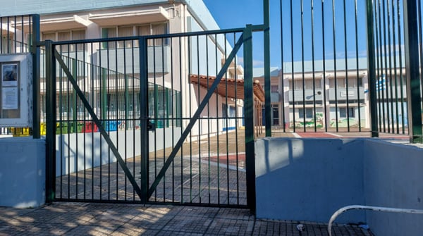 Αγρια συμπλοκή μαθητών σε σχολείο – Τραυματίστηκαν καθηγητές