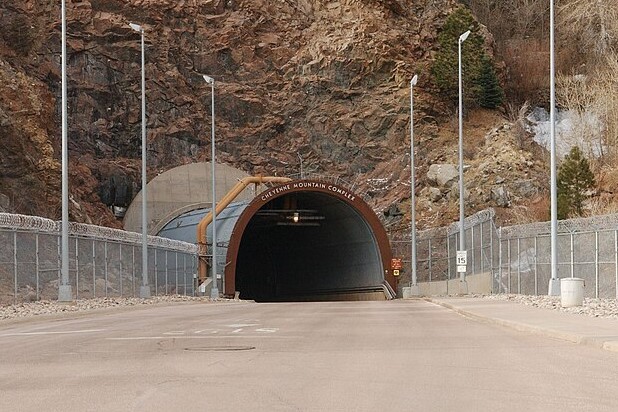 Δείτε το άκρως απόρρητο βουνό-καταφύγιο που προορίζεται για τον Τραμπ