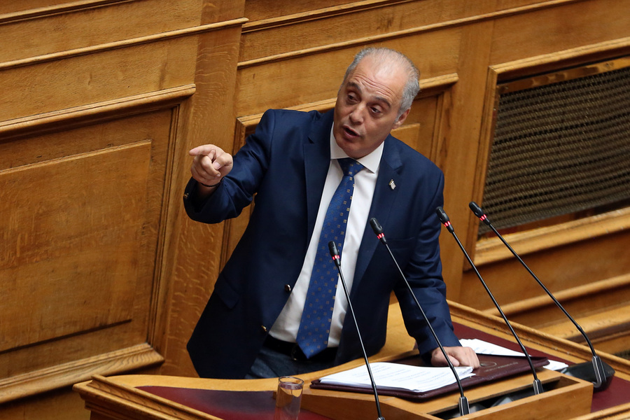 Απάντηση του προέδρου της Ελληνικής Λύσης Κυριάκου Βελόπουλου στους ισχυρισμούς Μητσοτάκη για το στράτευμα: Την ώρα που πριμοδοτεί Πακιστανούς και Αφγανούς, αφήνει την Ελλάδα να αφελληνίζεται