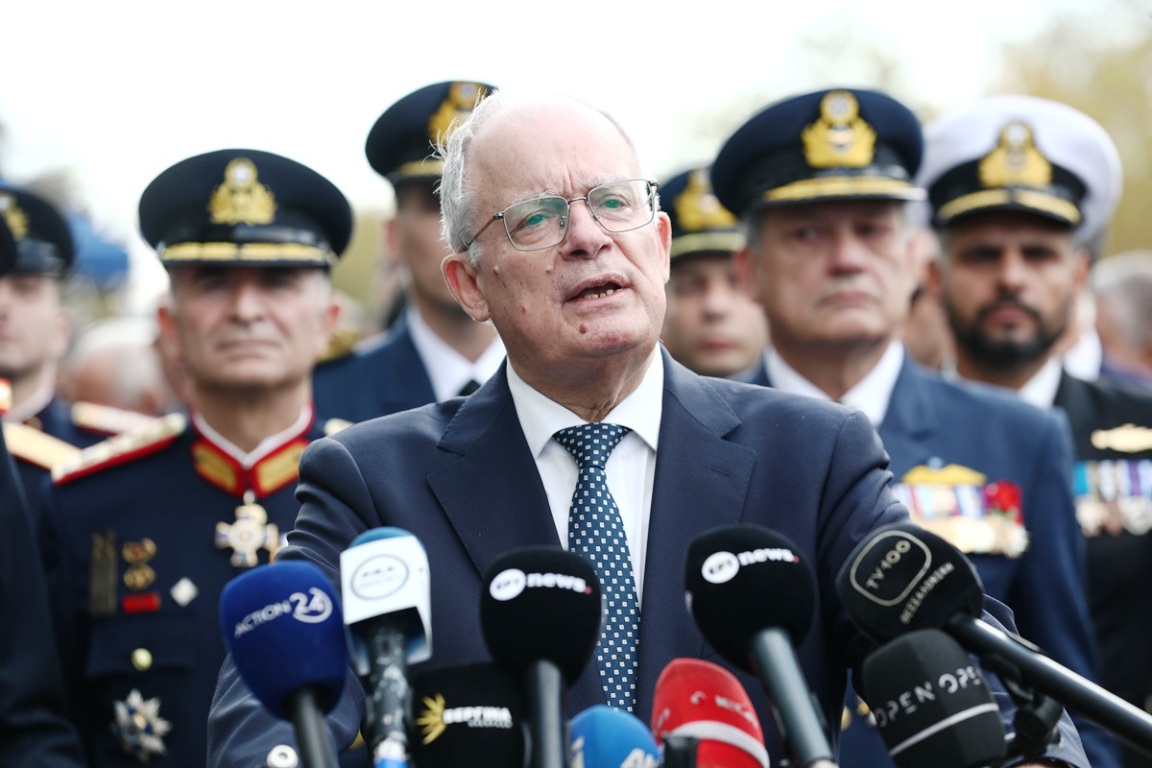 Κωνσταντίνος Τασούλας: «Η άμυνα του πατρίου εδάφους ένωσε το '40 αφάνταστα τους Έλληνες που ανταποκρίθηκαν στο εθνικό προσκλητήριο με το χαμόγελο στα χείλη»