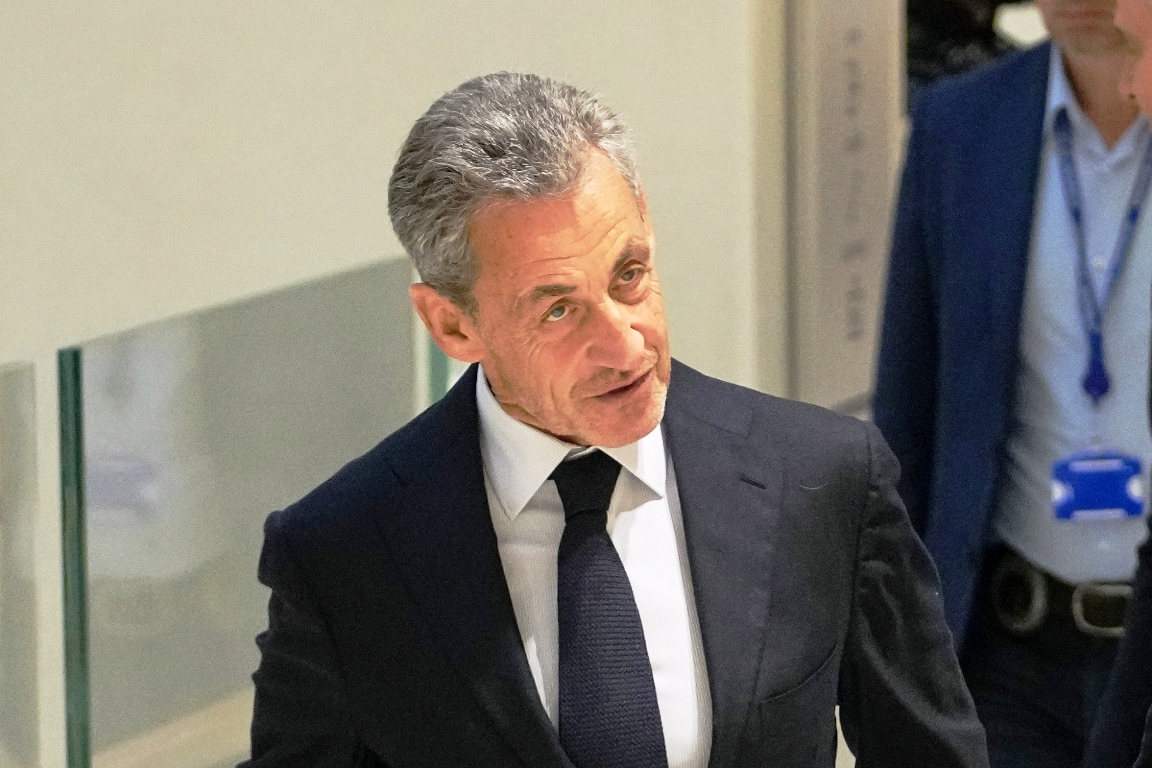 Aποφυλακίζεται ο Νικολά Σαρκοζί