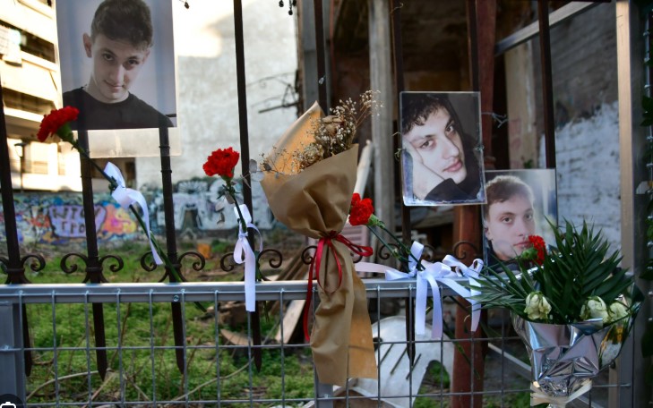 «Σήμερα ντράπηκε και η ντροπή, ο γιος μου δεν δικαιώθηκε…»