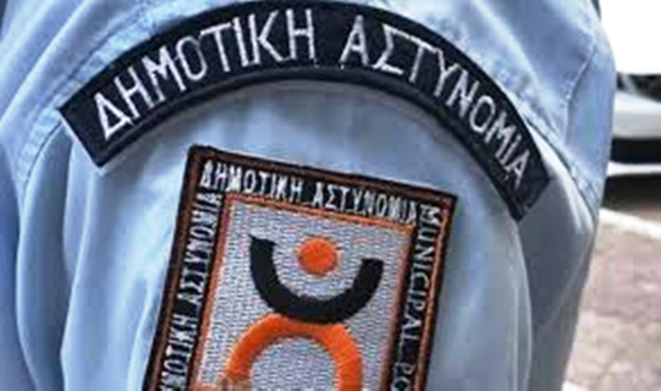 Σωτήρια παρέμβαση δημοτικών αστυνομικών σε πολίτη που υπέστη εγκεφαλικό