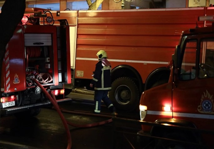 Φωτιά σε εν κινήσει λεωφορείο του ΟΑΣΘ στο κέντρο της Θεσσαλονίκης