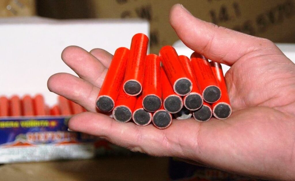 Σοβαρός τραυματισμός 17χρονου από κροτίδα – Υποβάλλεται σε επέμβαση στο χέρι