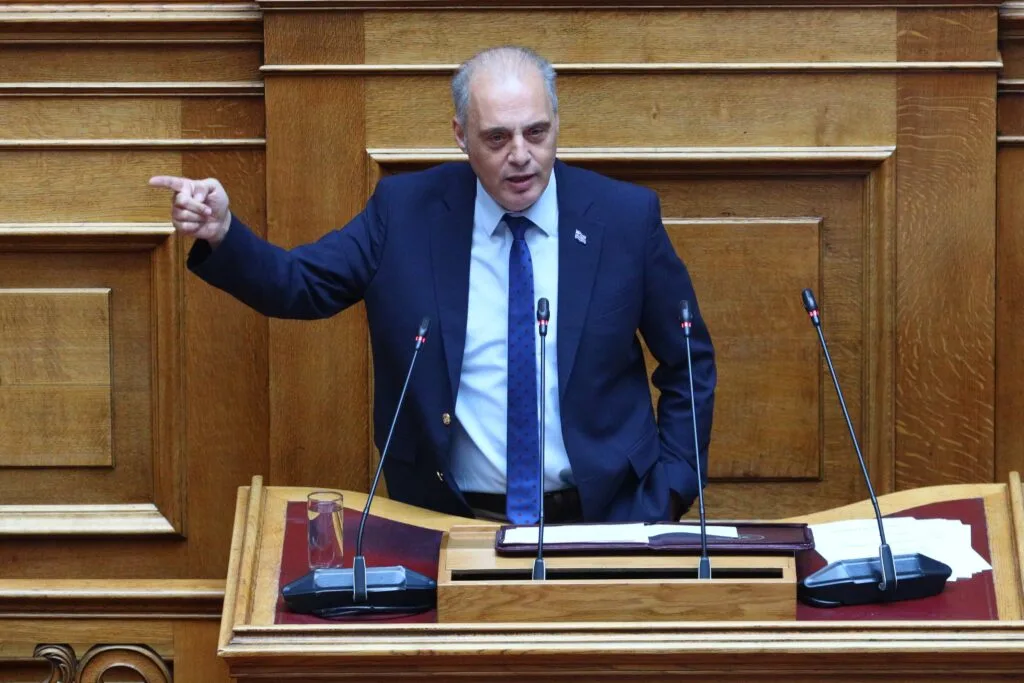 Κυριάκος Βελόπουλος: «Είστε μαφιόζοι και εγκληματική οργάνωση»