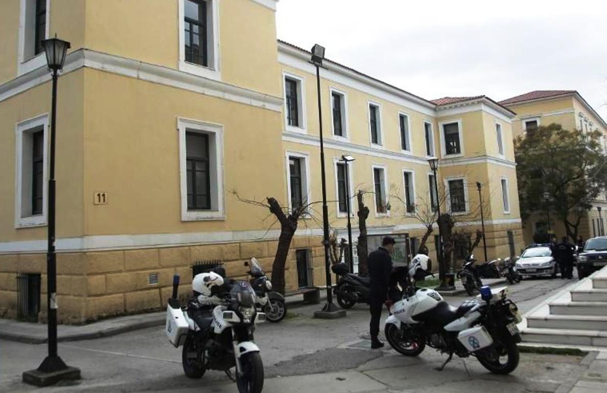 Ποινική δίωξη για ανθρωποκτονία από πρόθεση στον 29χρονο Αλβανό, που φέρεται να χτύπησε, μέχρι θανάτου, 58χρονο οδηγό