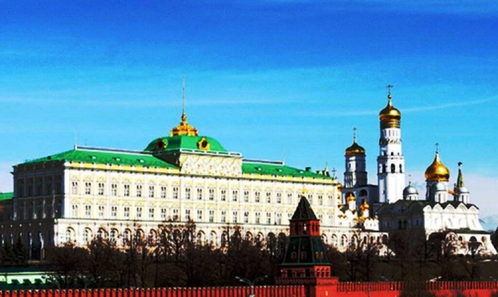 «Ανοιχτό το ενδεχόμενο συνάντησης κορυφής με τις ΗΠΑ στη Βουδαπέστη» υποστηρίζει το “Κρεμλίνο”