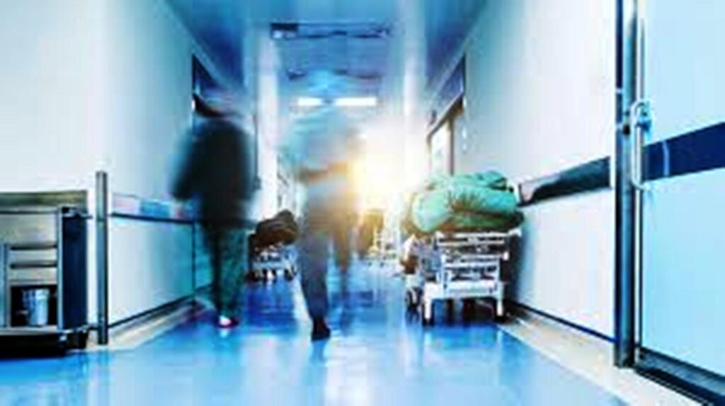 54χρονος βρέθηκε χωρίς τις αισθήσεις του σε κεντρική πλατεία της Πάτρας