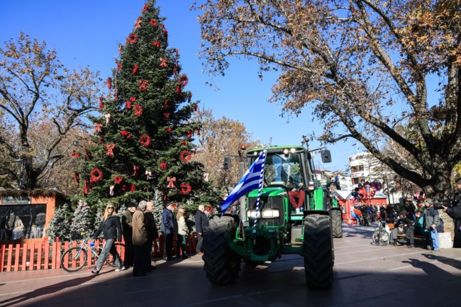 Αγροτικός ξεσηκωμός: Χριστούγεννα στα μπλόκα αν δεν δοθούν λύσεις