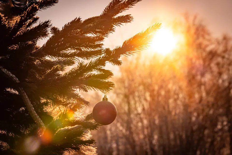 Καιρός: Με υψηλές θερμοκρασίες και λίγες βροχές