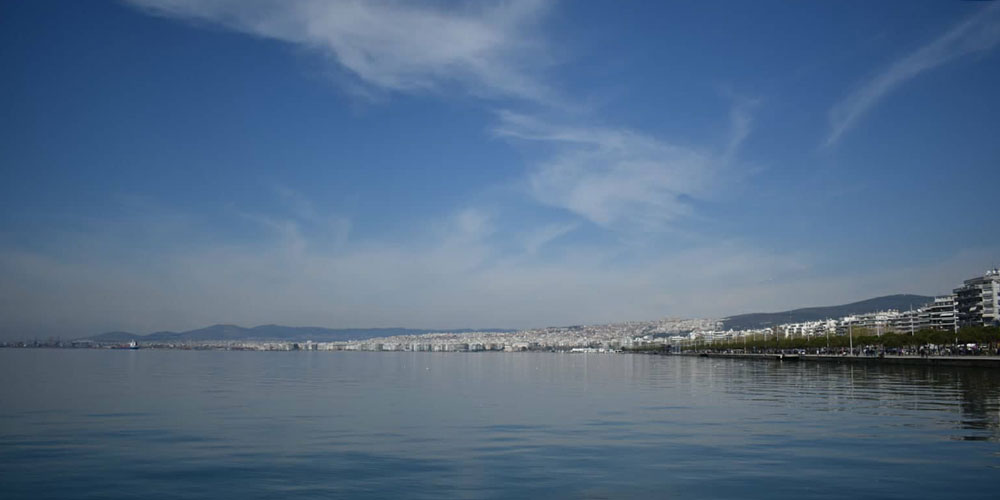 Ο καιρός την Πέμπτη 18 Δεκεμβρίου: Ηλιοφάνεια και λίγες νεφώσεις