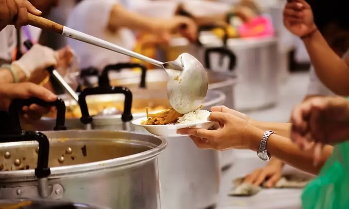 Έκρηξη φτώχειας στον Βόλο