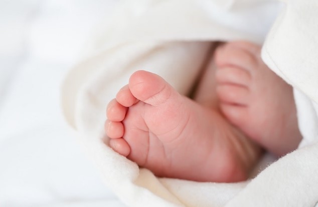 Σοκ από τον θάνατο τρίχρονου παιδιού από πείνα