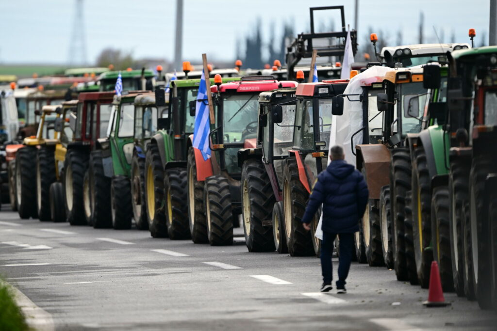 Συνέχιση των κινητοποιήσεων αποφάσισαν οι αγρότες της Βόρειας Ελλάδας – Ερχονται αποκλεισμοί και σε κρίσιμες υποδομές