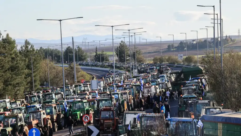Μεγαλώνει η οργή των αγροτών μετά τα επεισόδια στην Κρήτη